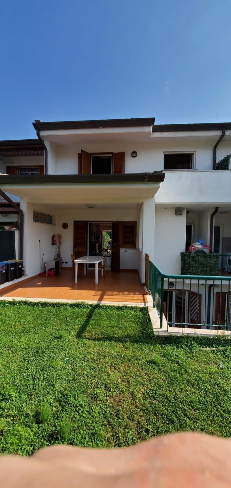 ラティーナ La Casa Di Aleヴィラ エクステリア 写真